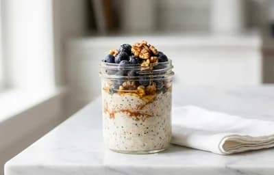 Overnight Oats with Blueberries and Walnuts