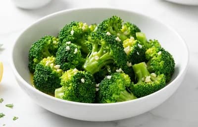 Soft-Cooked Broccoli with Garlic and Lemon