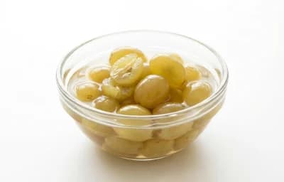 canned thompson seedless grapes