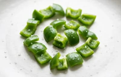 boiled salted green sweet pepper