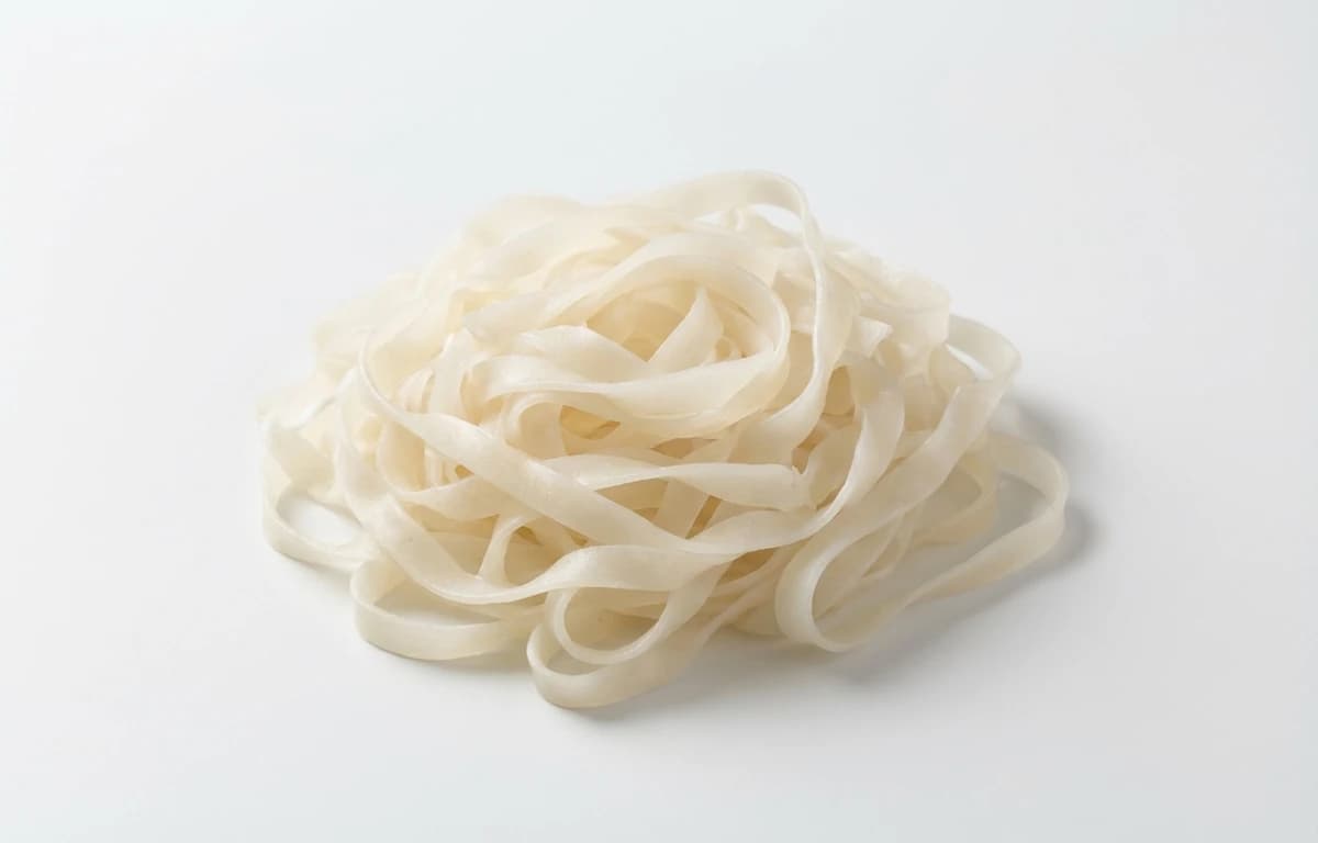 fresh wide rice noodles