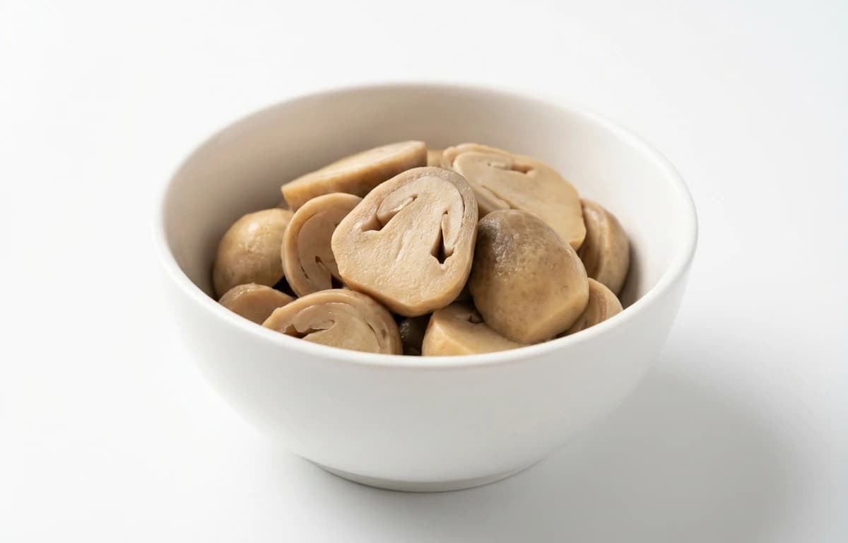 canned straw mushroom