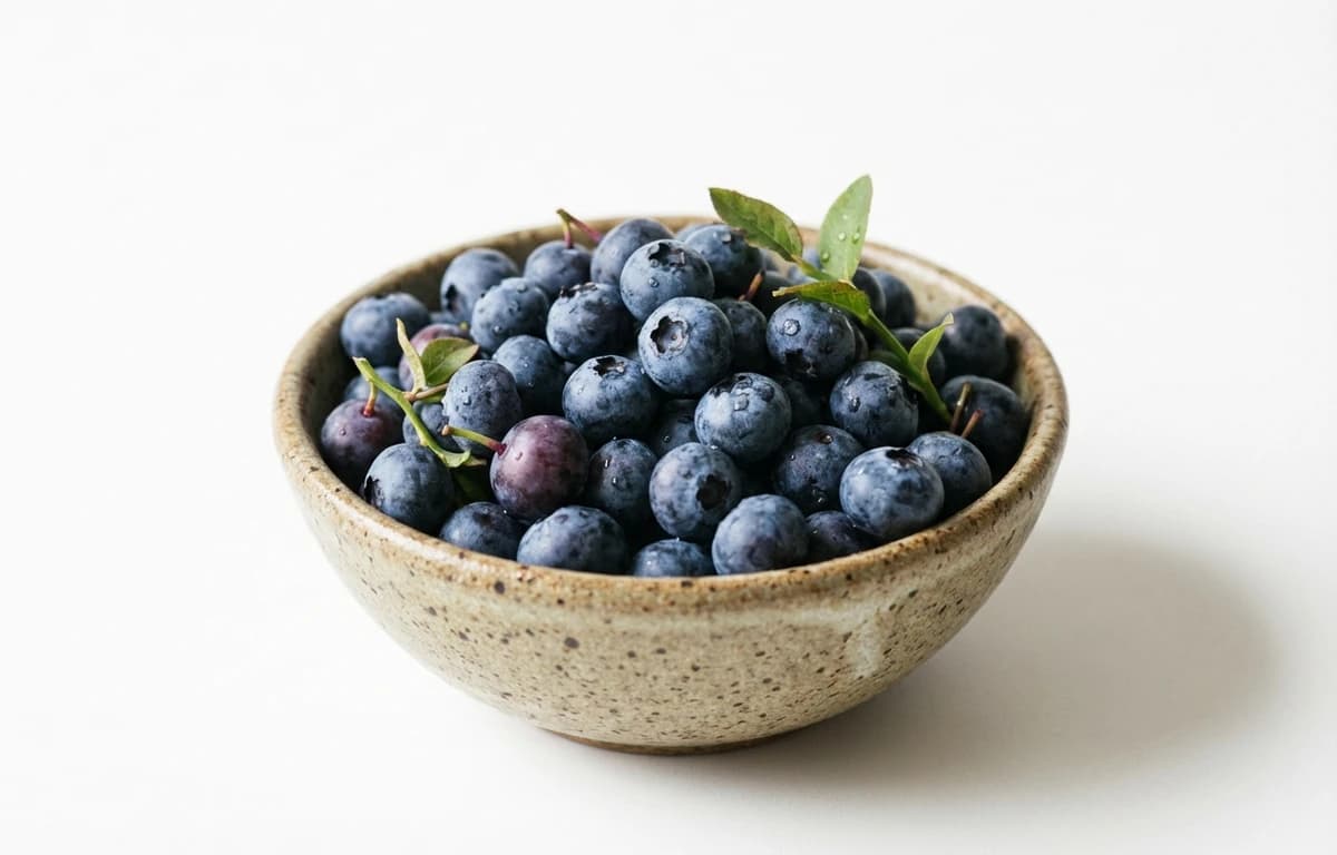 raw wild blueberries