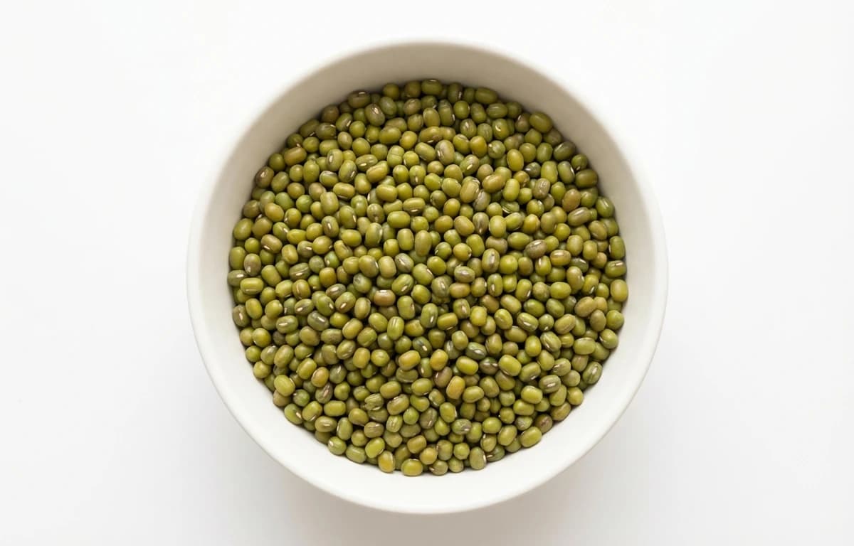 whole green mung beans