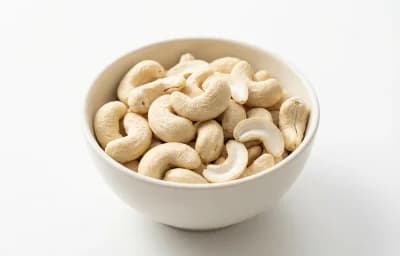 raw cashew nuts