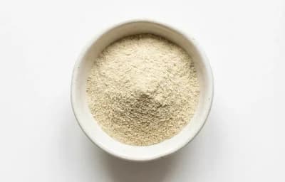 white pepper powder