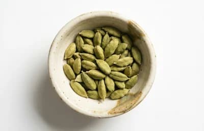 green cardamoms