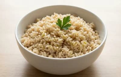 Egg White and Vegetable Stir-fry with Steamed Brown Rice