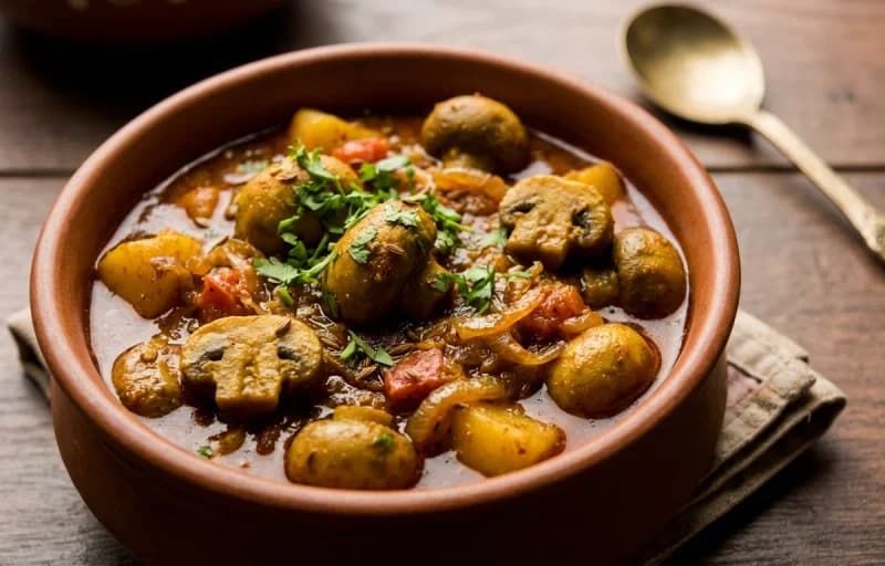 Roti, Chhatu Tarkari and Kachumber Salad - Recipe 2