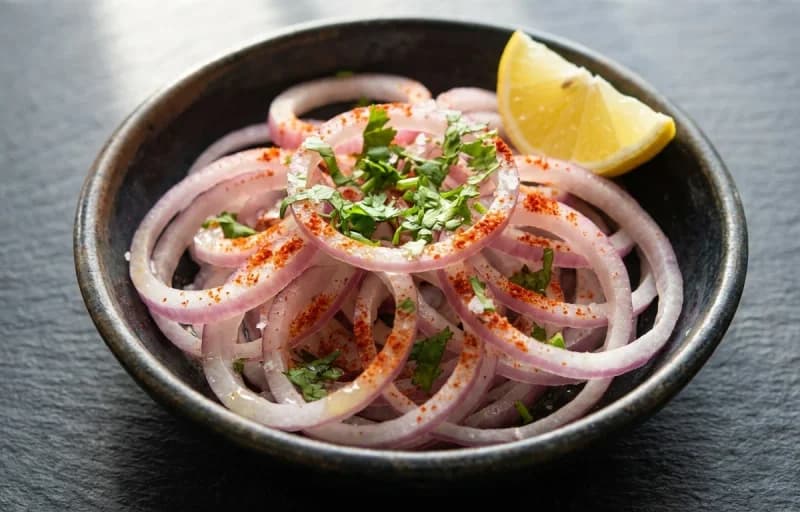 Matar Kulcha with Sliced Onions - Recipe 2