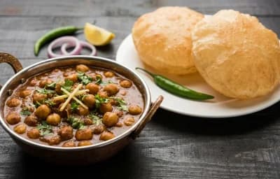 Chole Puri