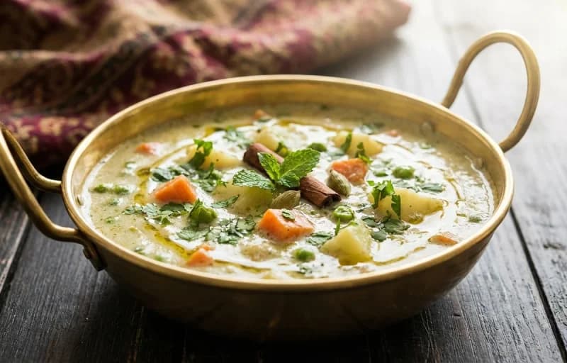 Hyderabadi Veg Korma, Tandoori Roti and Egg 65 - Recipe 1