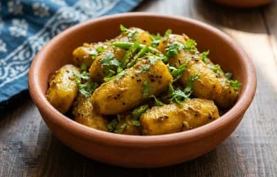 Kacche Kele ki Sabzi