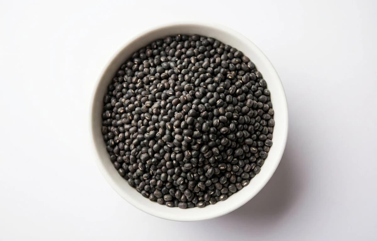 whole black gram lentils