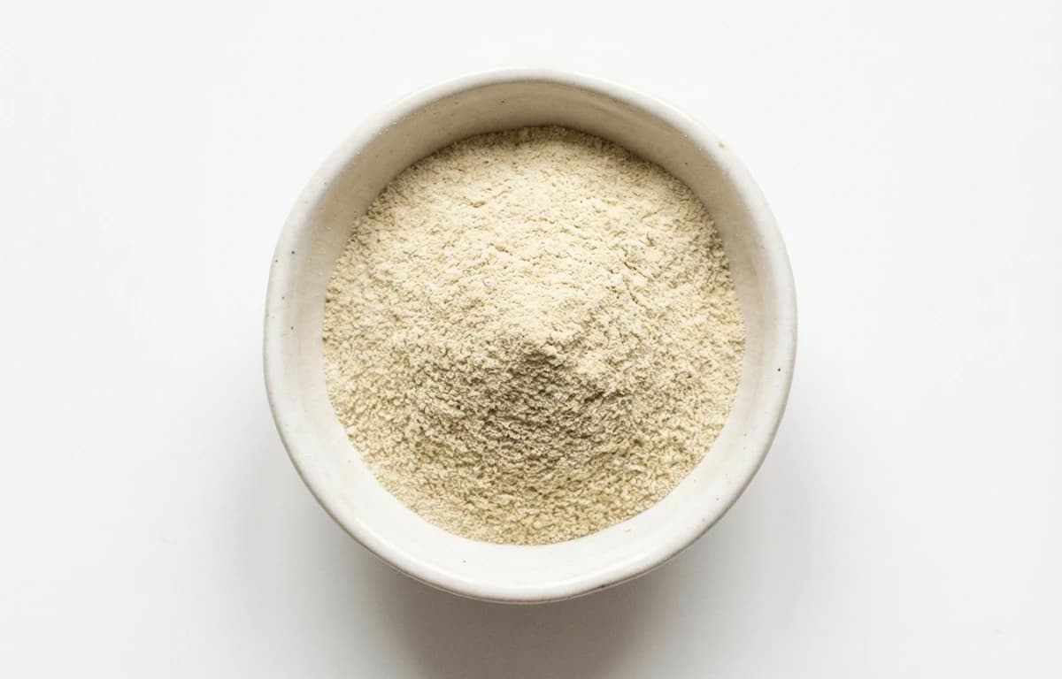 white pepper powder