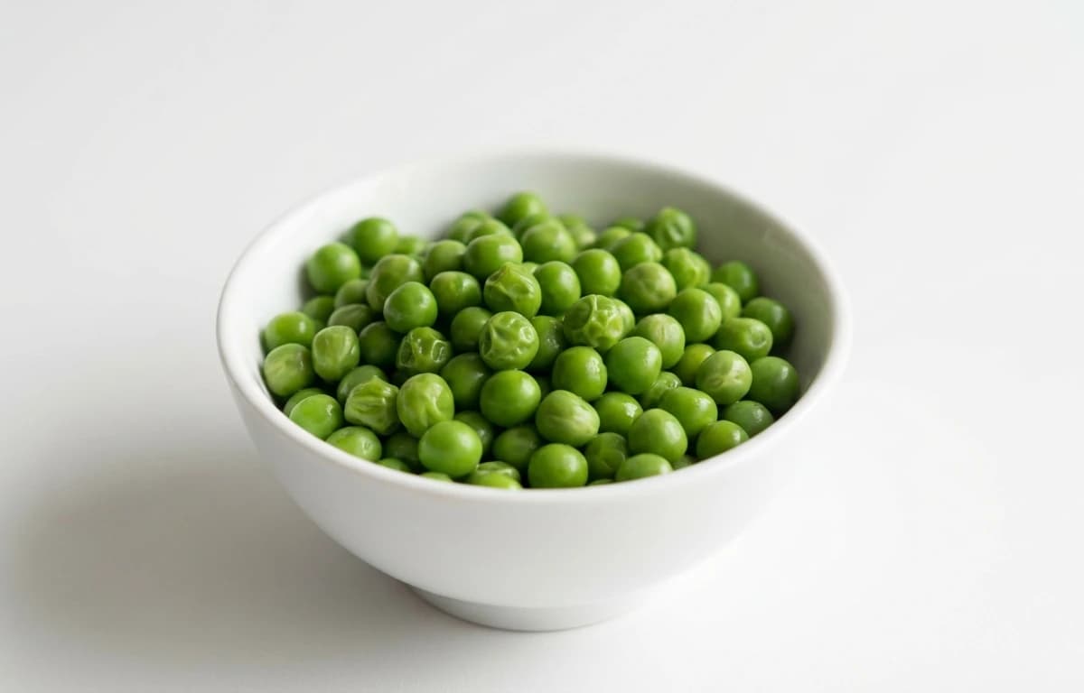 boiled unsalted green peas