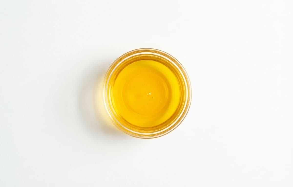 yellow food coloring